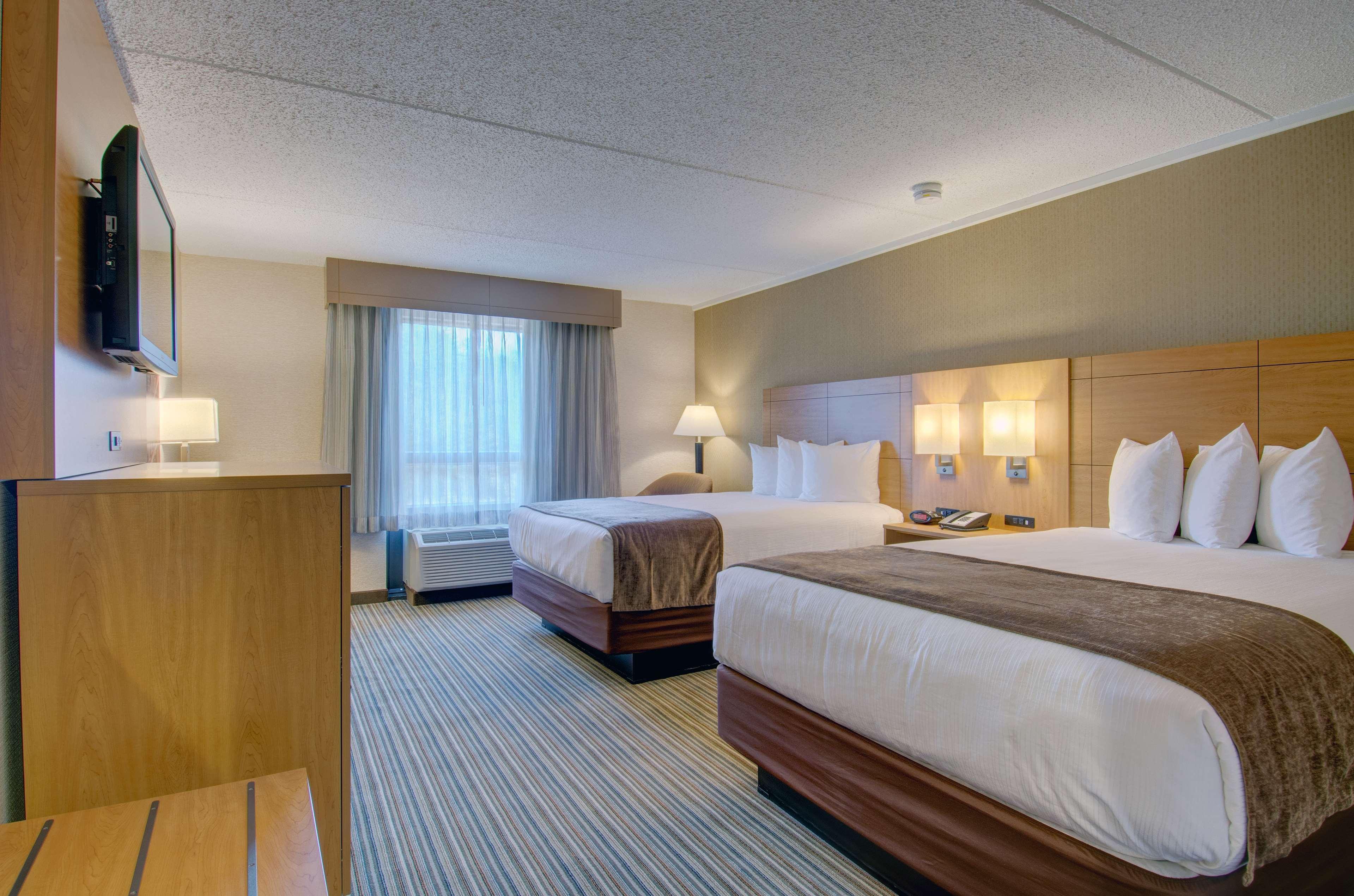 Best Western Royal Plaza Hotel And Trade Center Marlborough Buitenkant foto