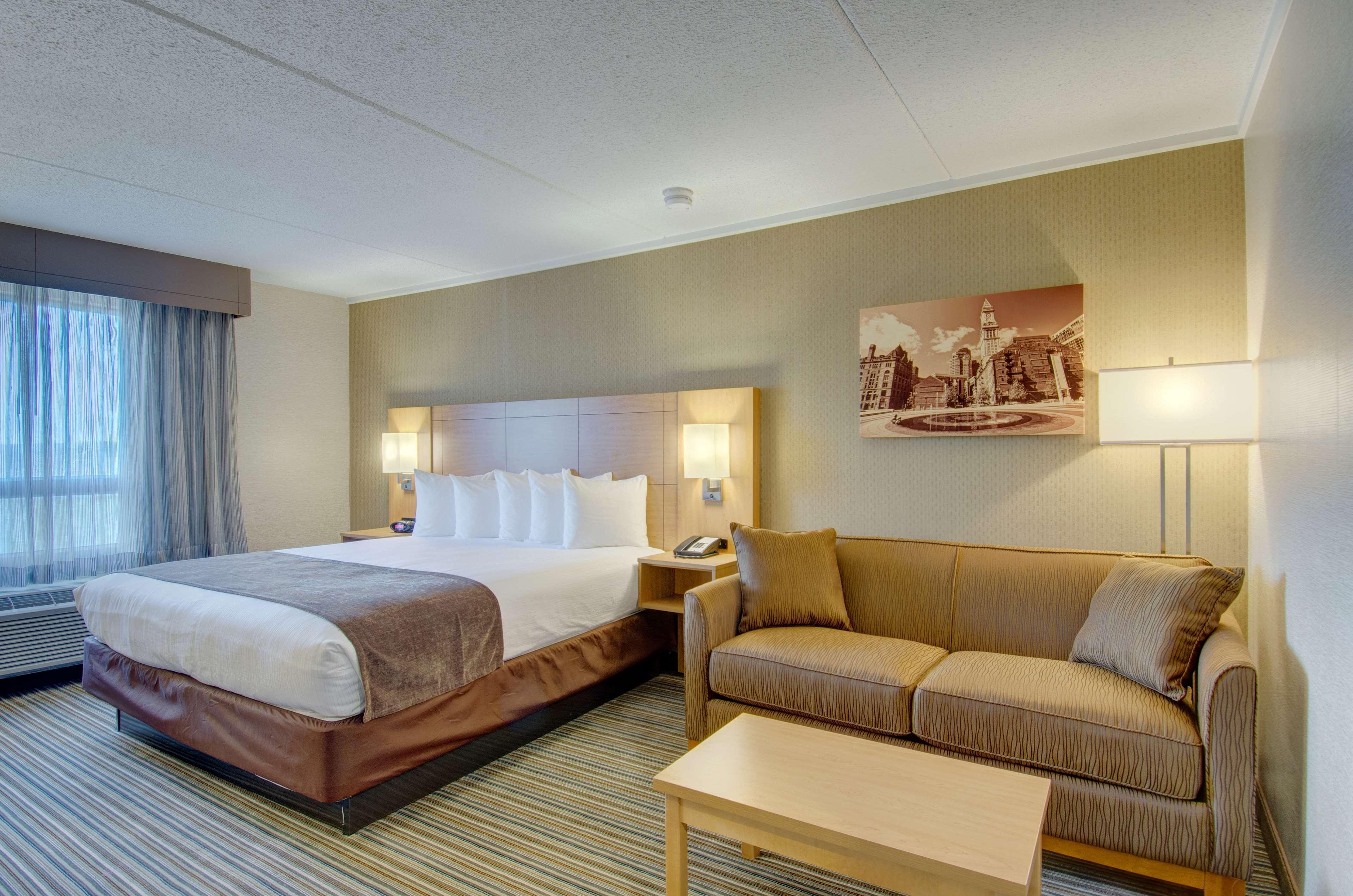 Best Western Royal Plaza Hotel And Trade Center Marlborough Buitenkant foto