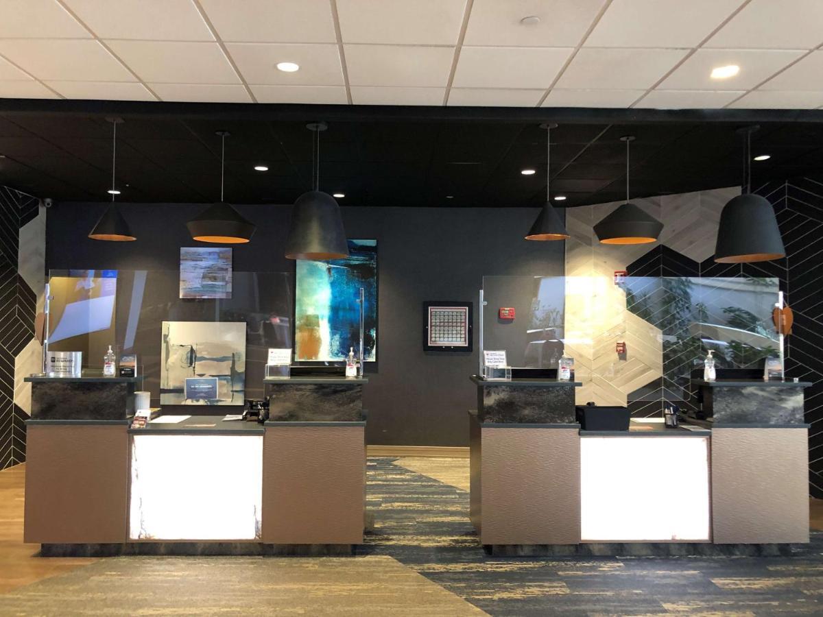 Best Western Royal Plaza Hotel And Trade Center Marlborough Buitenkant foto