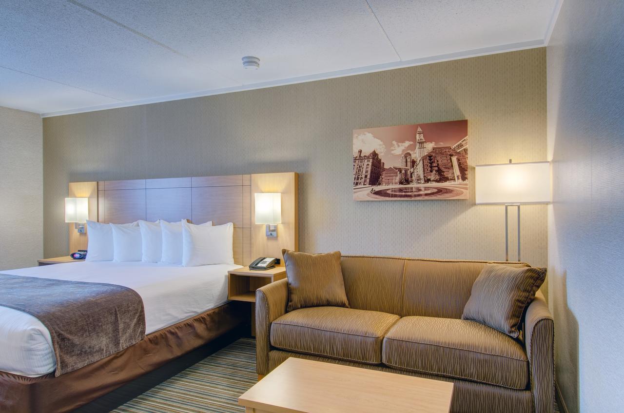 Best Western Royal Plaza Hotel And Trade Center Marlborough Buitenkant foto