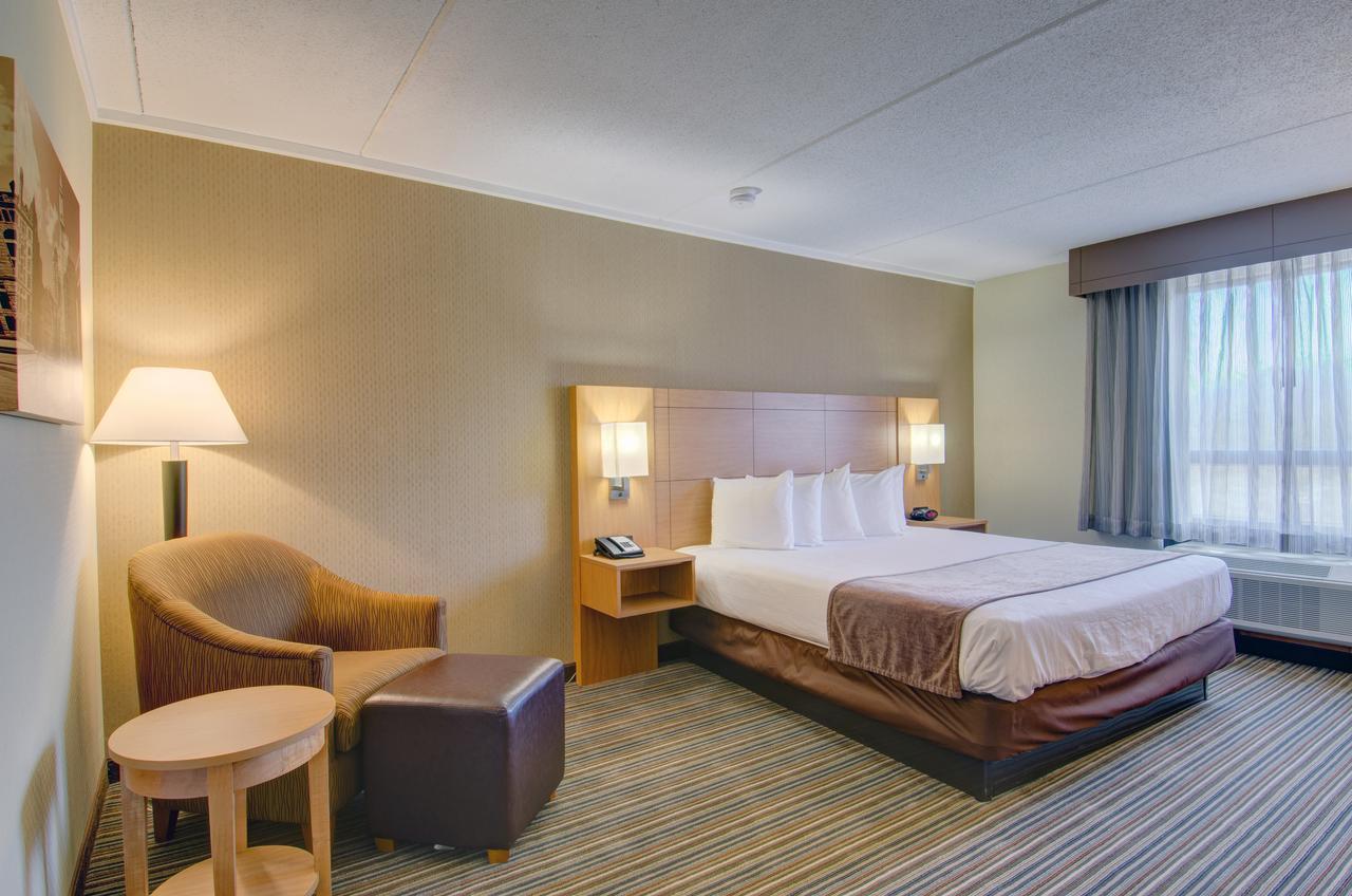 Best Western Royal Plaza Hotel And Trade Center Marlborough Buitenkant foto